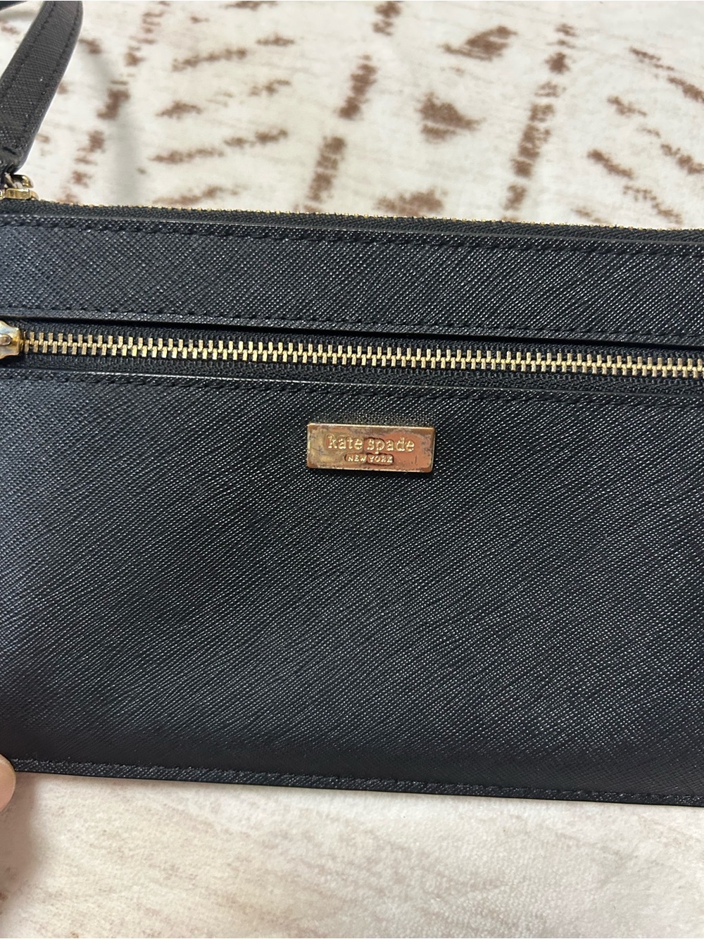 Kate Spade New York Black Saffiano Leather Wristlet Zip Clutch Quiet Luxury - Picture 3 of 7